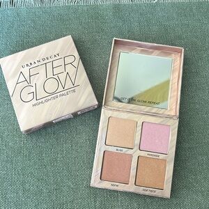 Urban Decay Highlighter Palette